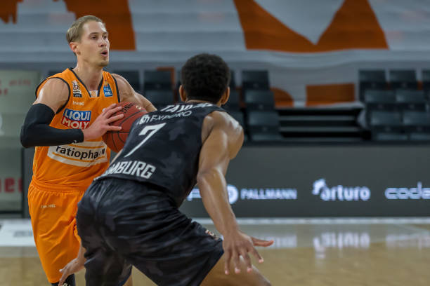 在这个充满 在这个充满